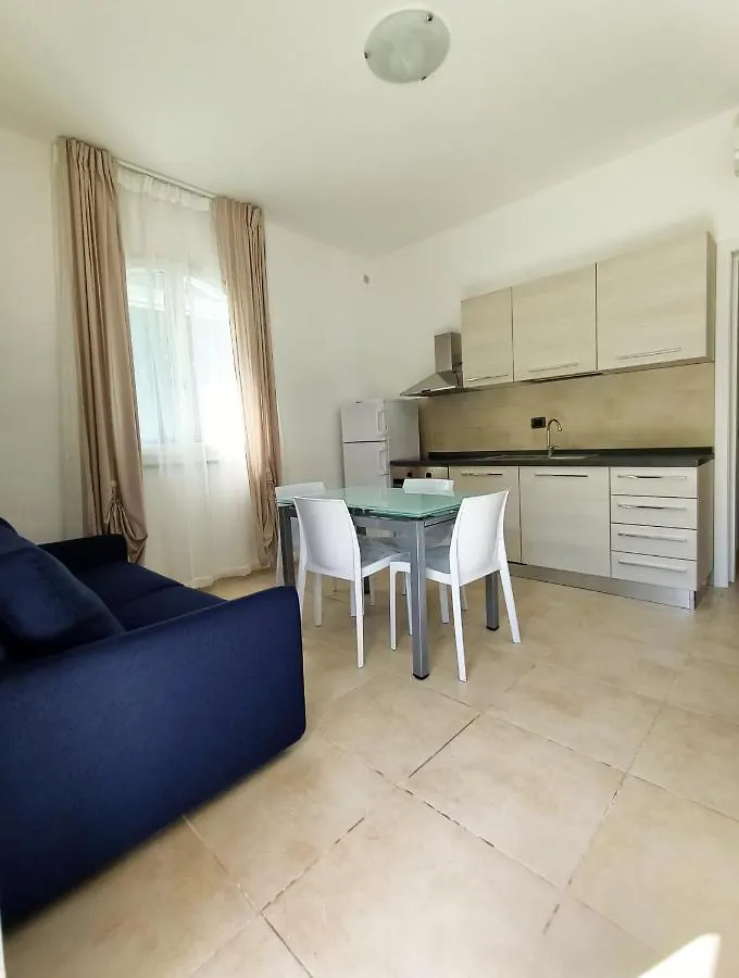 Residenza Casa Bianca Aparthotel Marina di Massa Italië